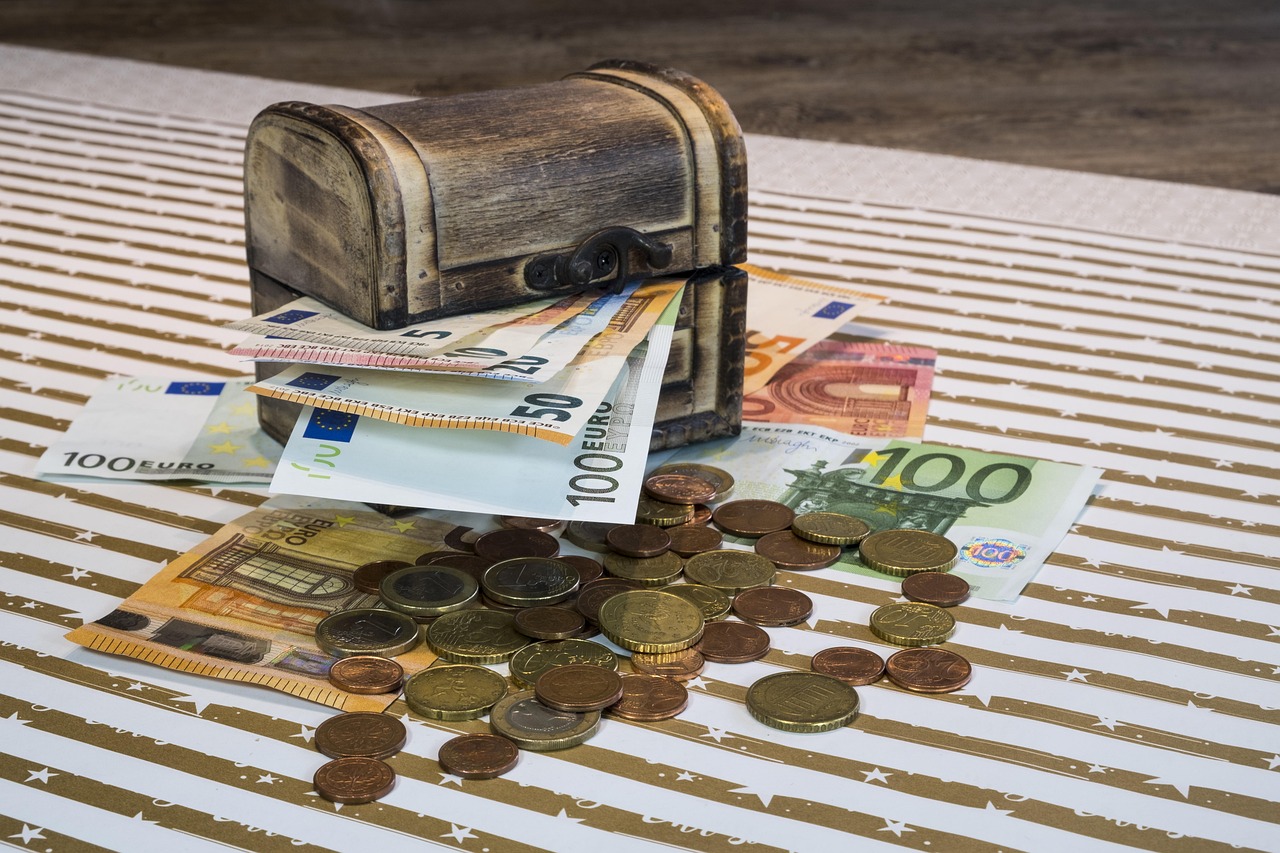 How can you save on your business insurance expenses?