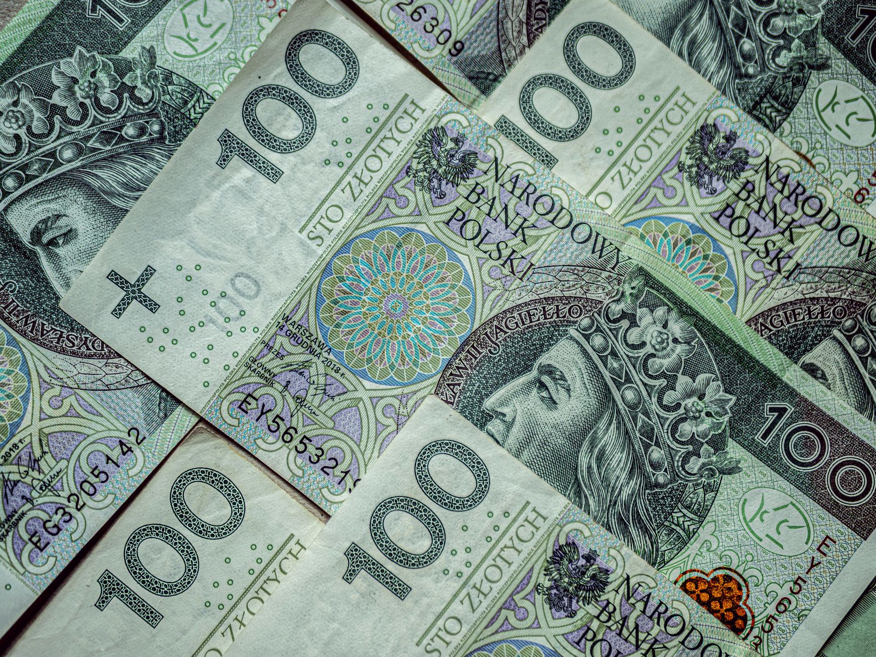 Central bank stance keeps yields in check