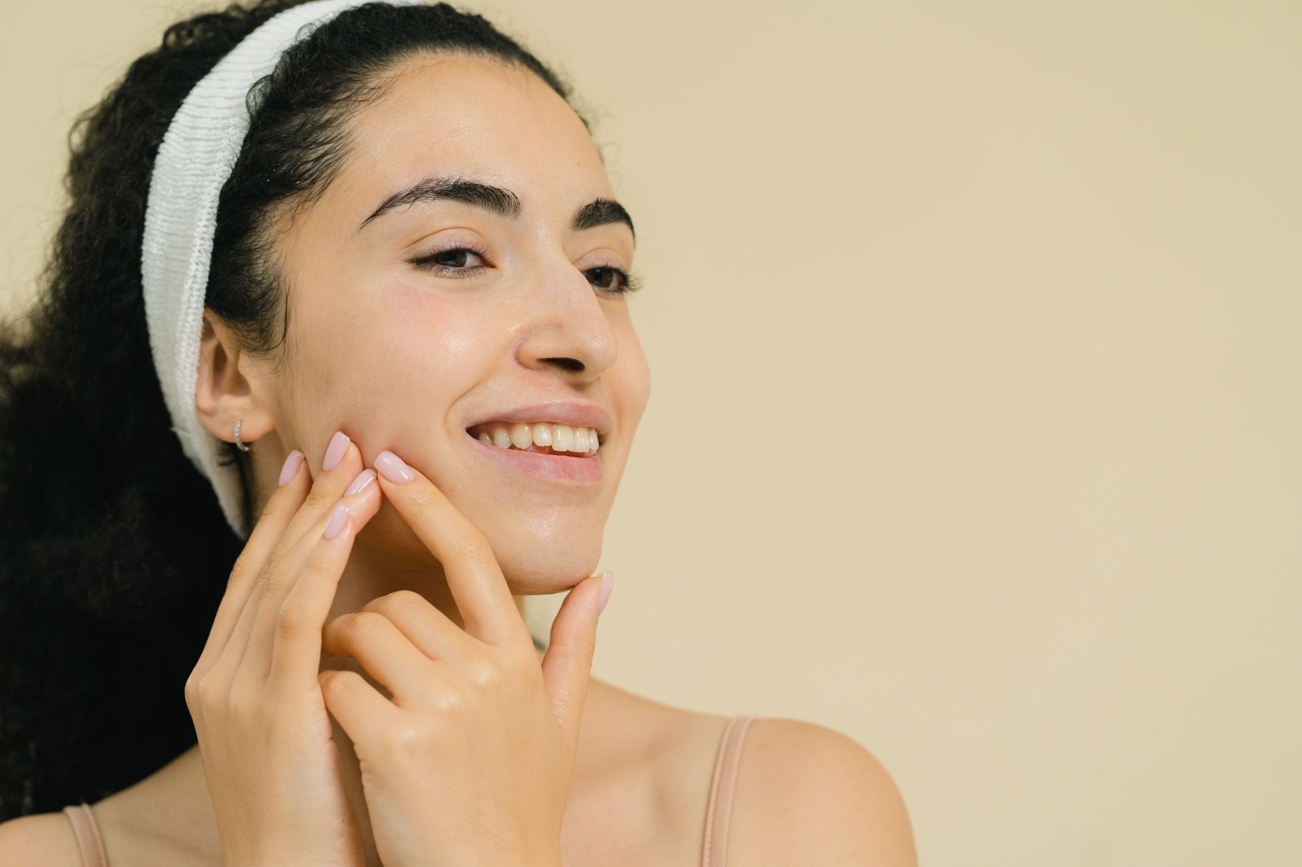 Healthy Skincare Habits You Should Develop