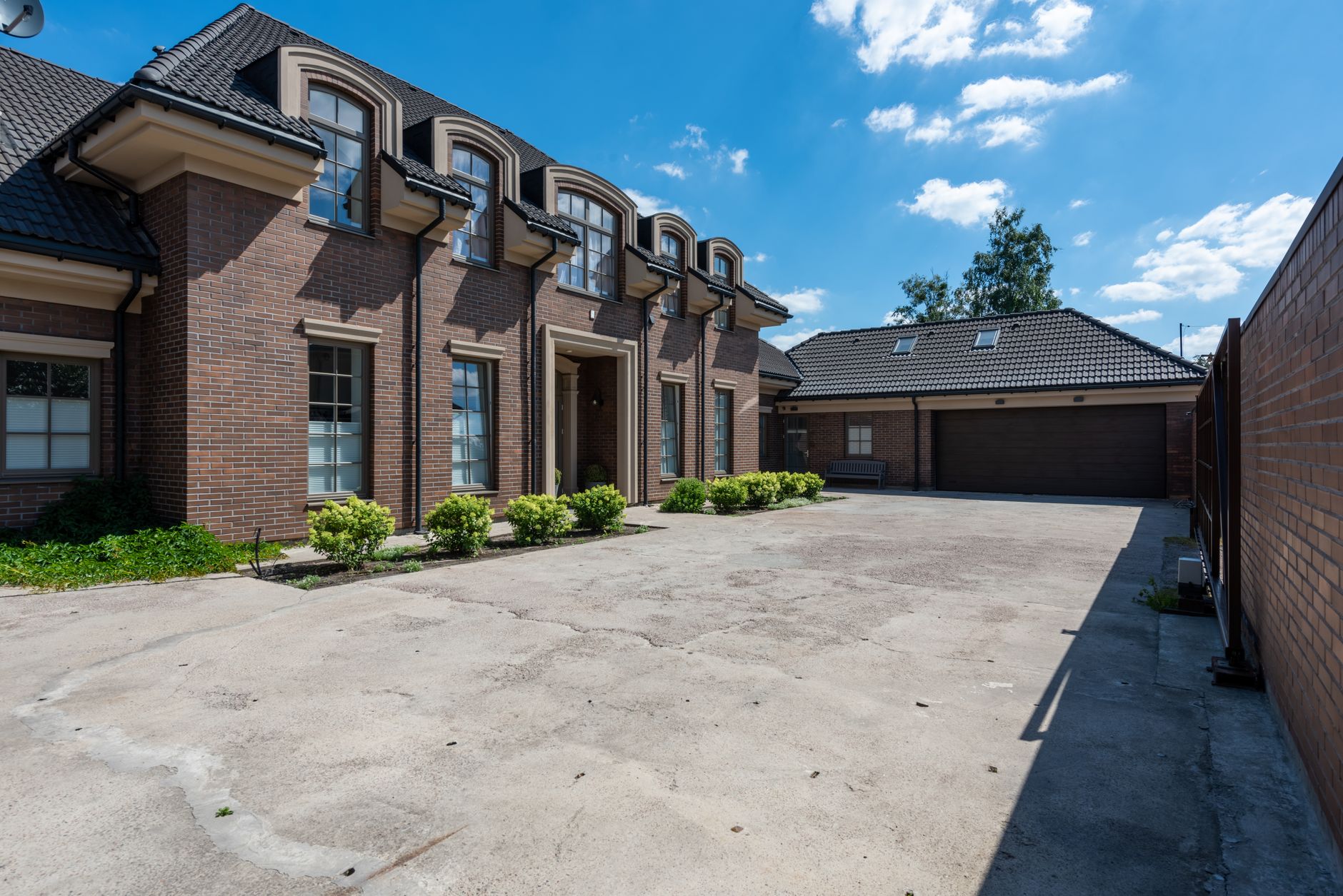 Top Reasons to Install a Resin Driveway
