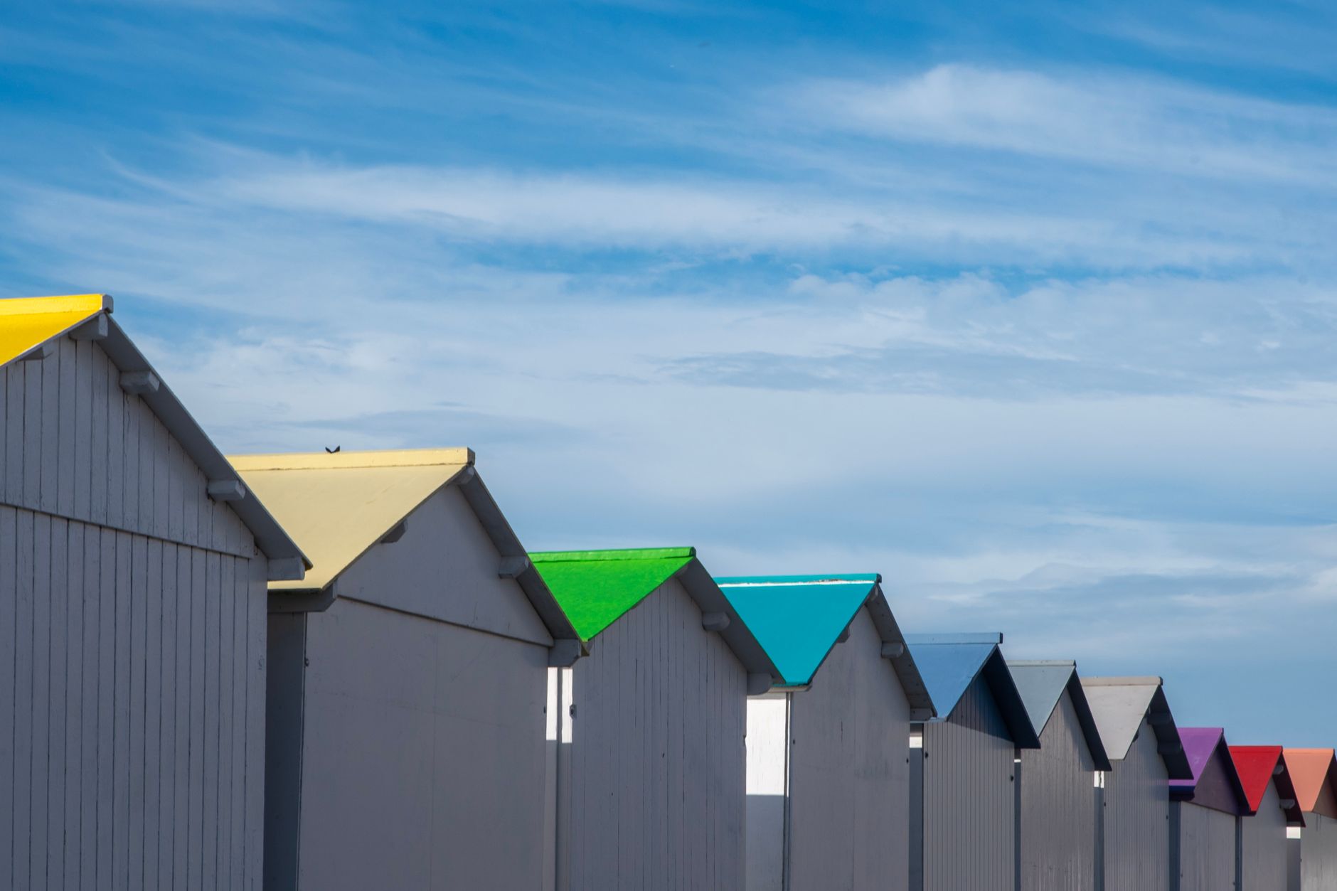 Why roof painting is Important To Use Reliable Brand?