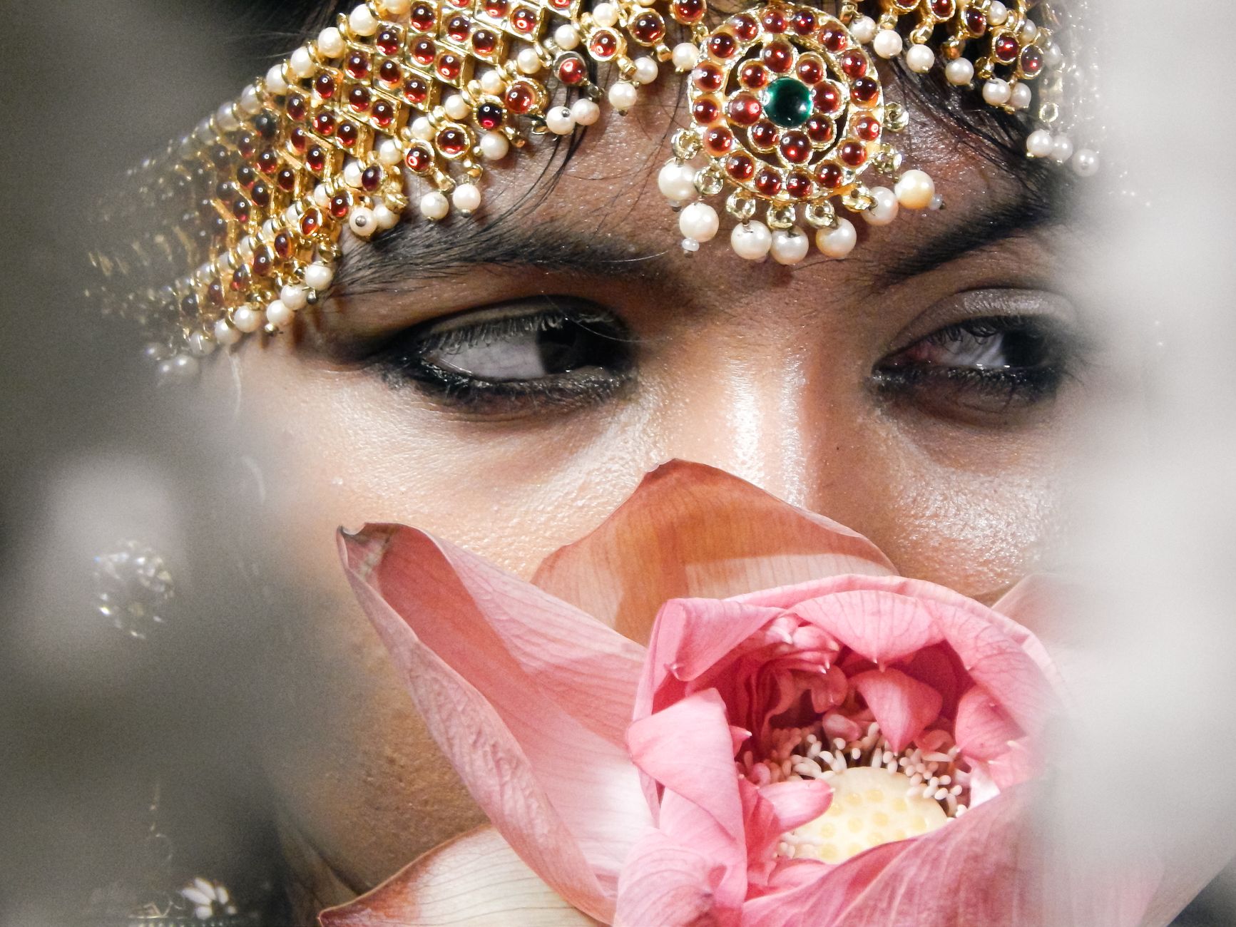 Crown Jewels of India: A Heritage of Splendor