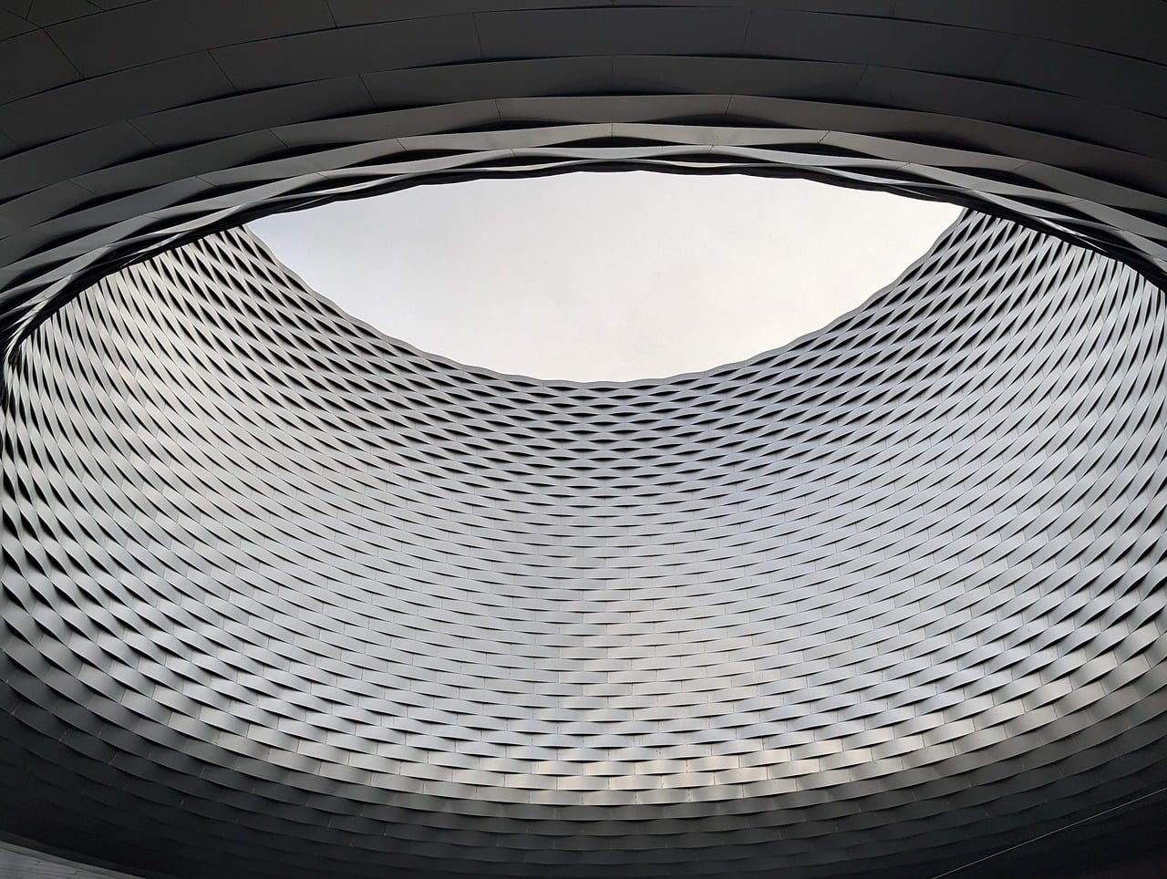 SHOULD YOU INVEST IN A METAL ROOF?