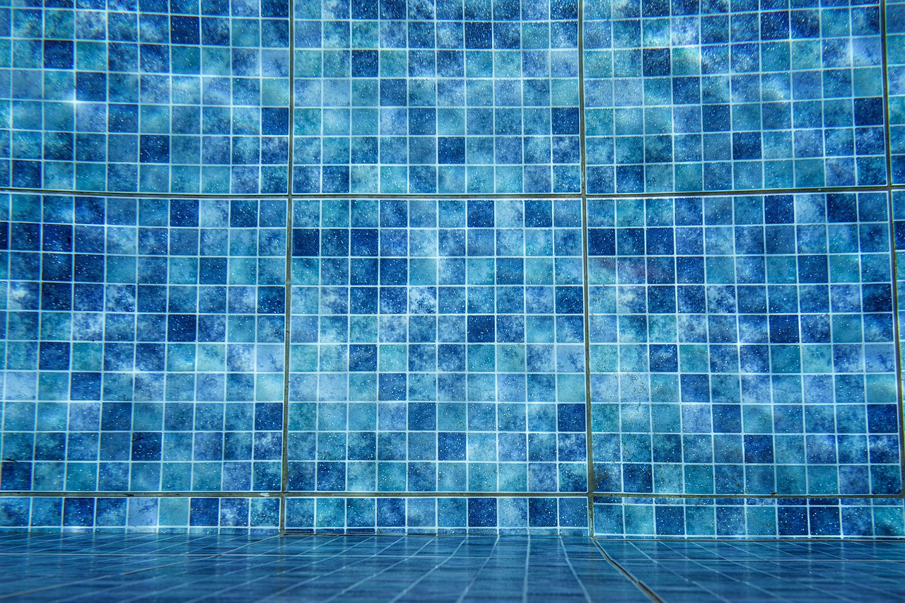 Best Pool Enclosure and Pool Dome Options for a Protected Swimming Experience