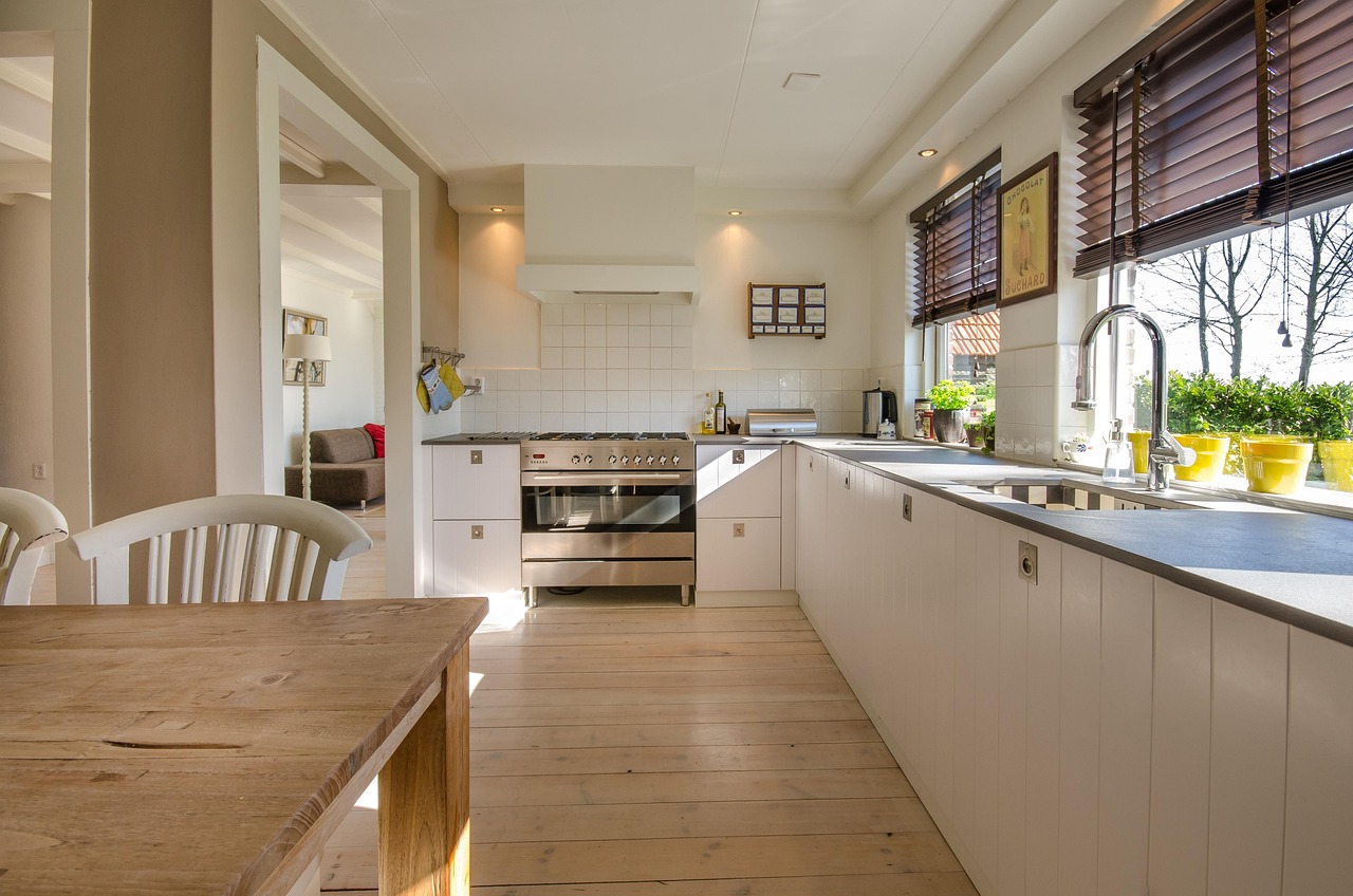 The art and function of kitchen splashbacks: Combining practicality with style