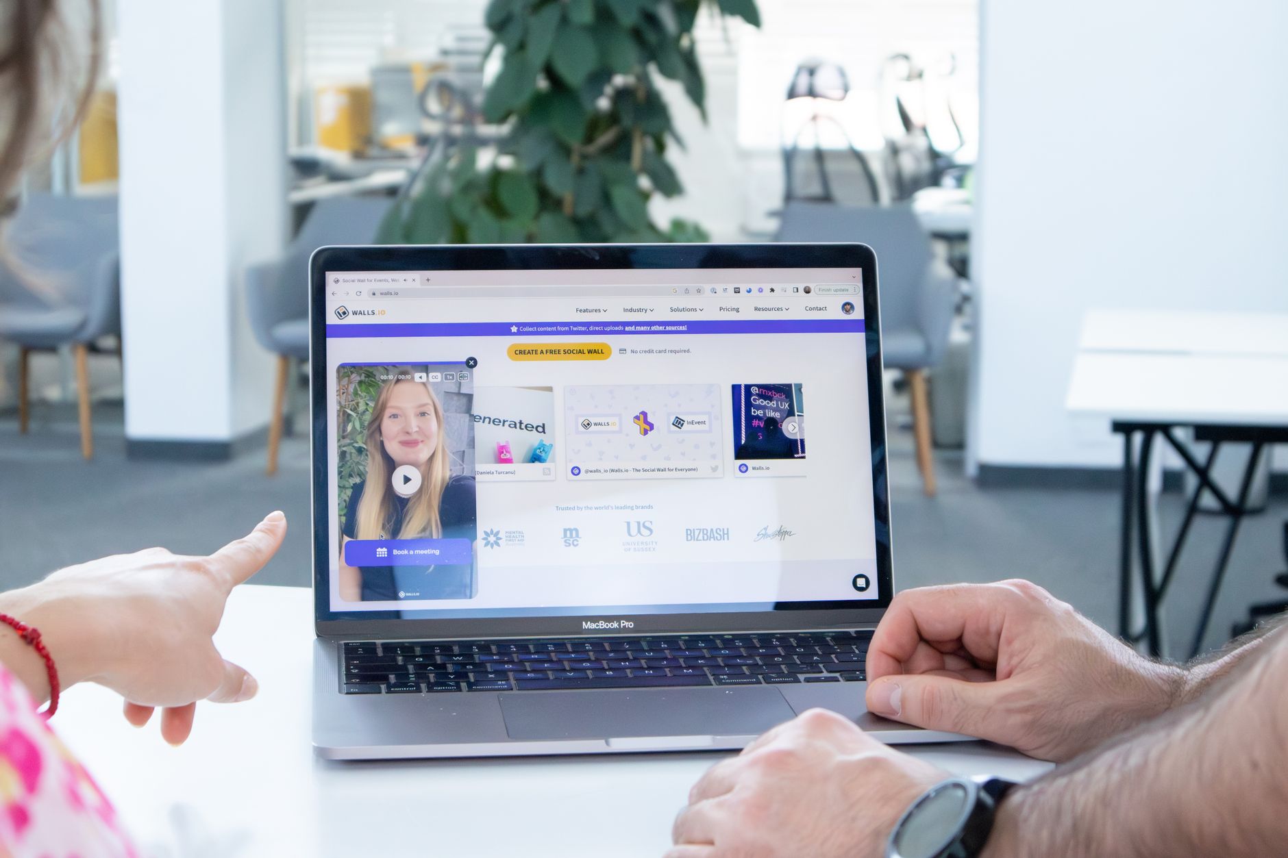 What Are Internal Communications Videos?