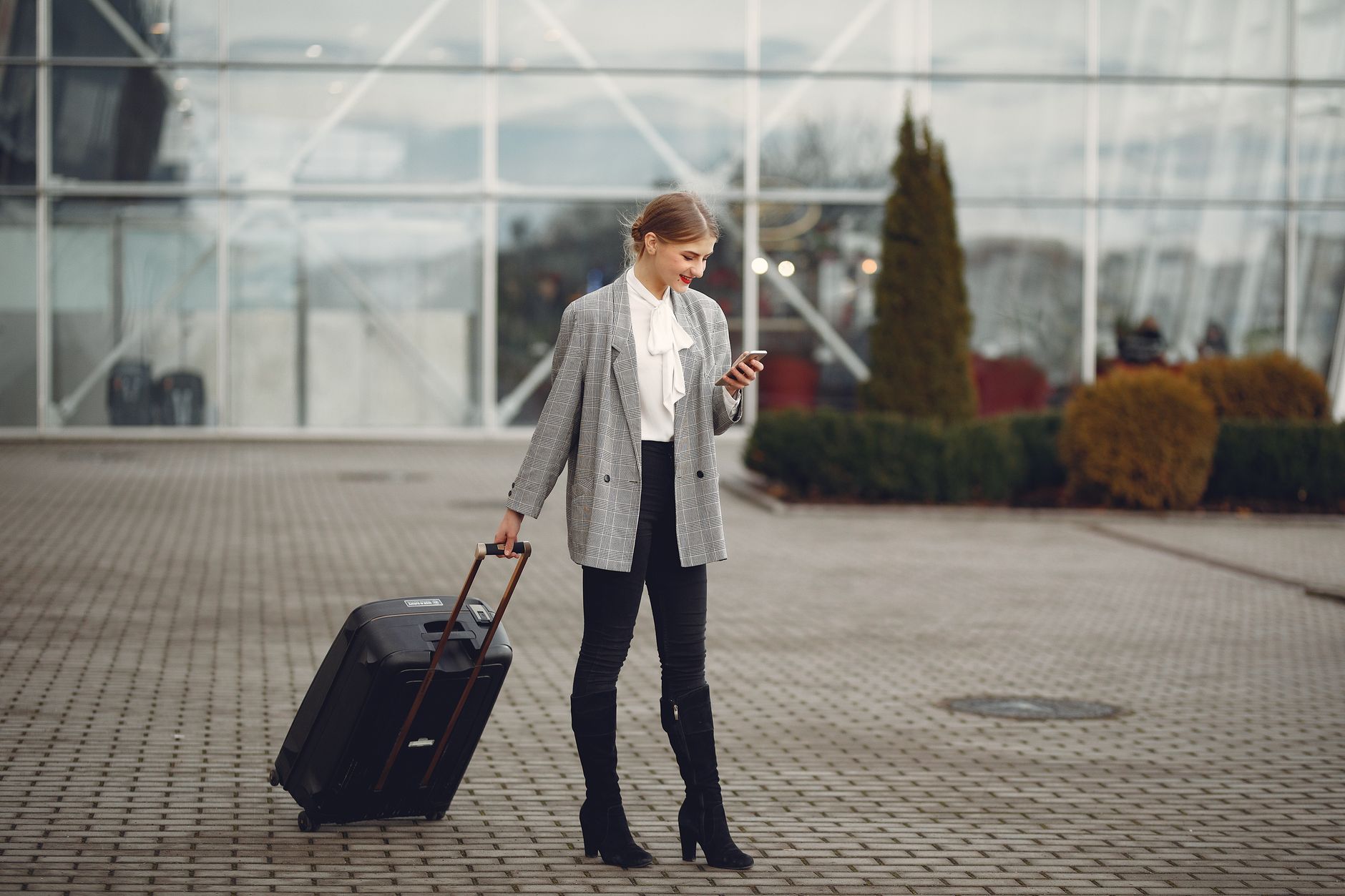 Why You Should Use an Online Travel Booking System