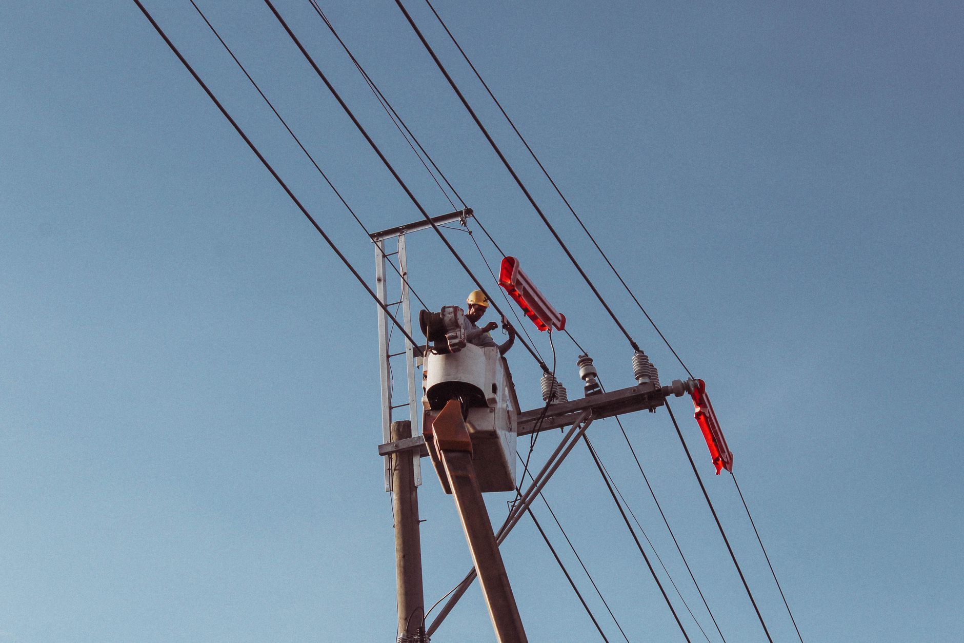 Commercial Electrician Frisco: What I Wish I’d Known Before Hiring One
