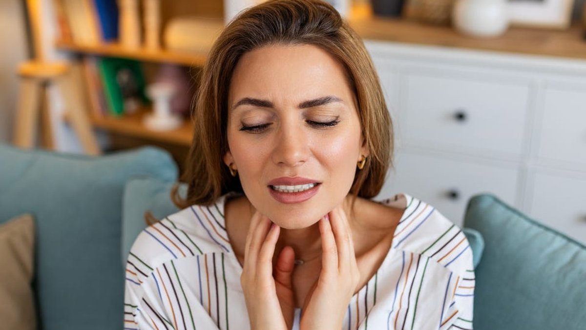 Doctor lists five causes of swollen lymph nodes - swollen lymph nodes