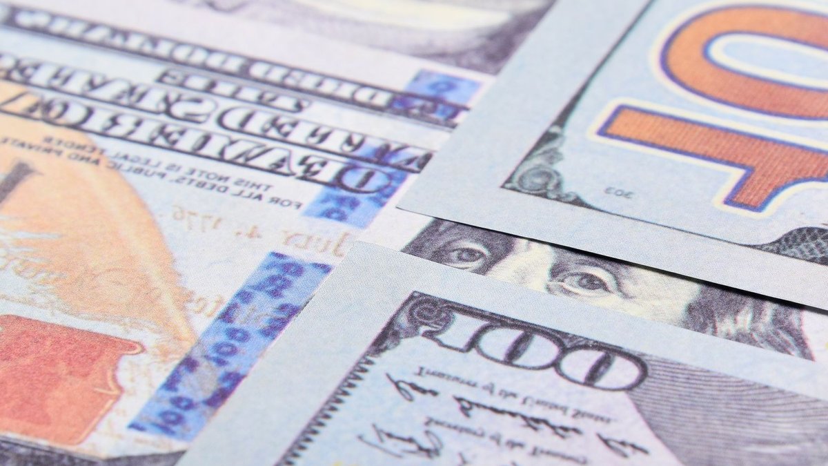 Japan’s top banks report record profits - japan banks