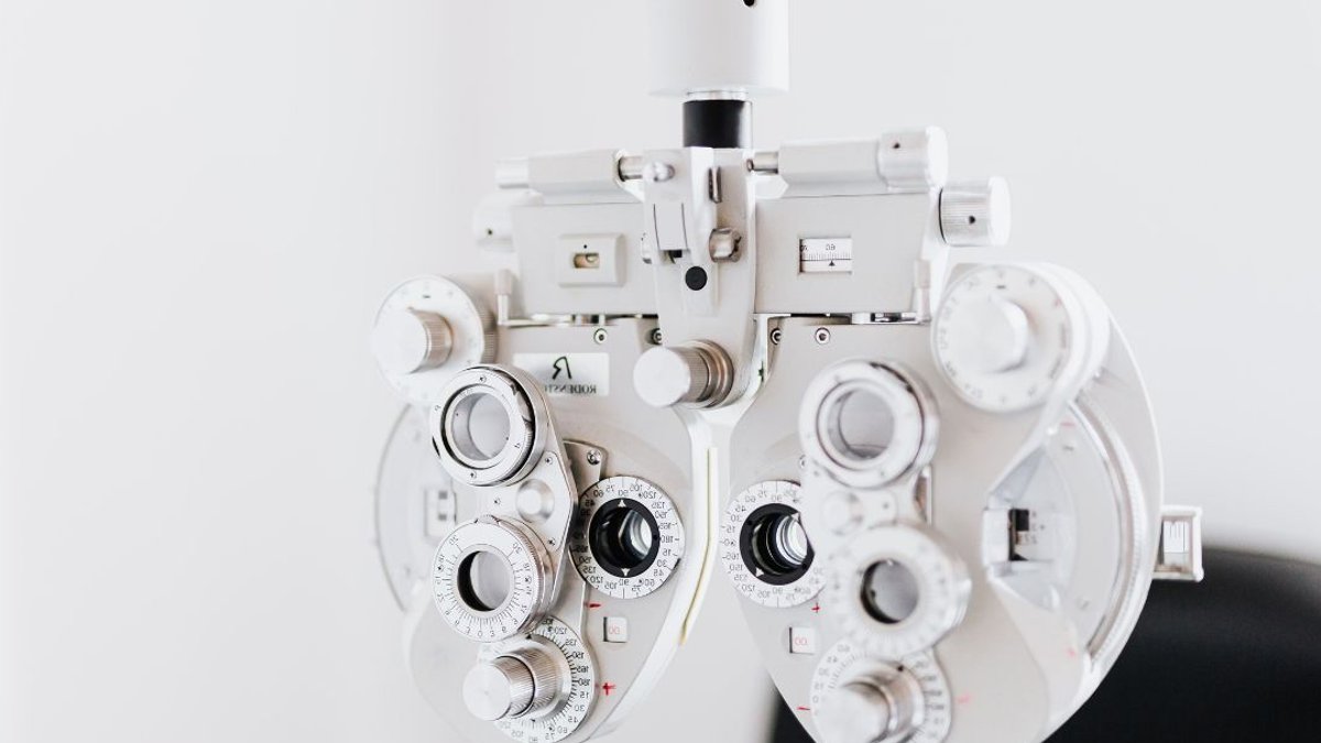 LASIK Options for Thin Corneas Expand LASIK Options for Thin Corneas Expand - lasik options