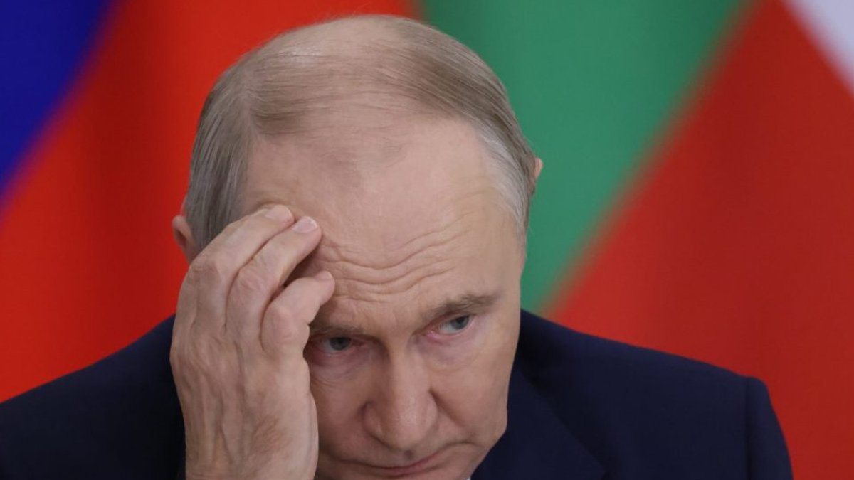 Russia’s war funding crisis fuels bank run fears