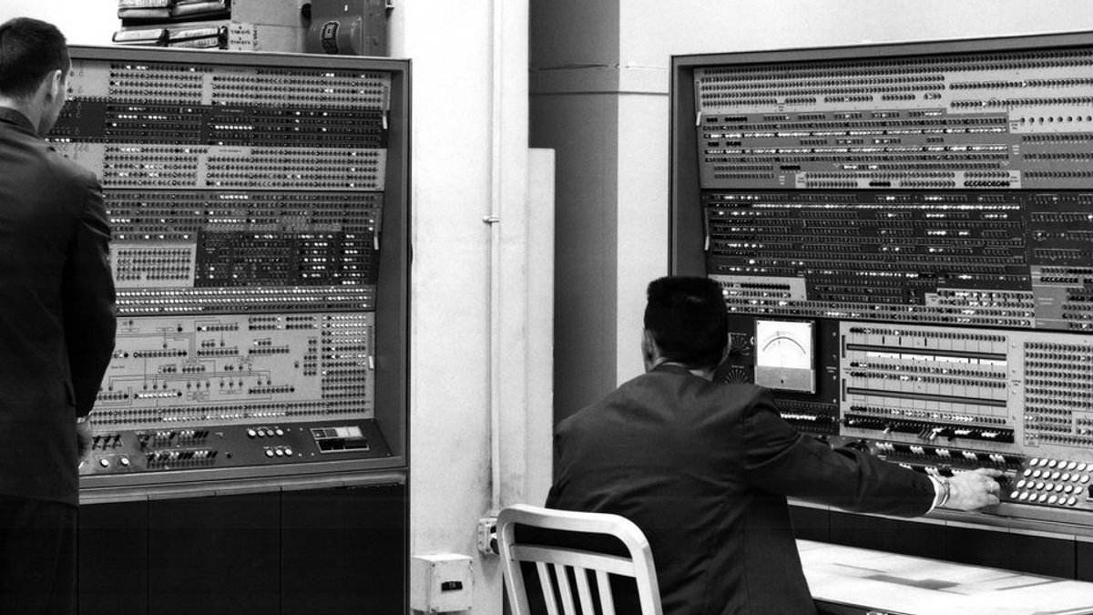 Cold War Supercomputer Designed for Single Mission Cold War Supercomputer Designed for Single Mission - cold war supercomputer