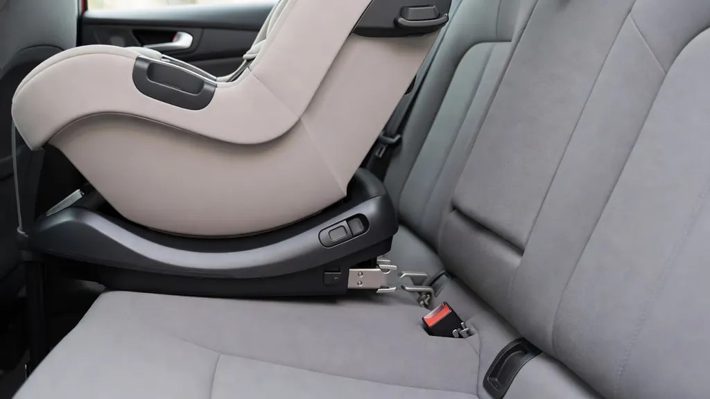 Jak Wypiąć Fotelik Z Bazy ISOFIX