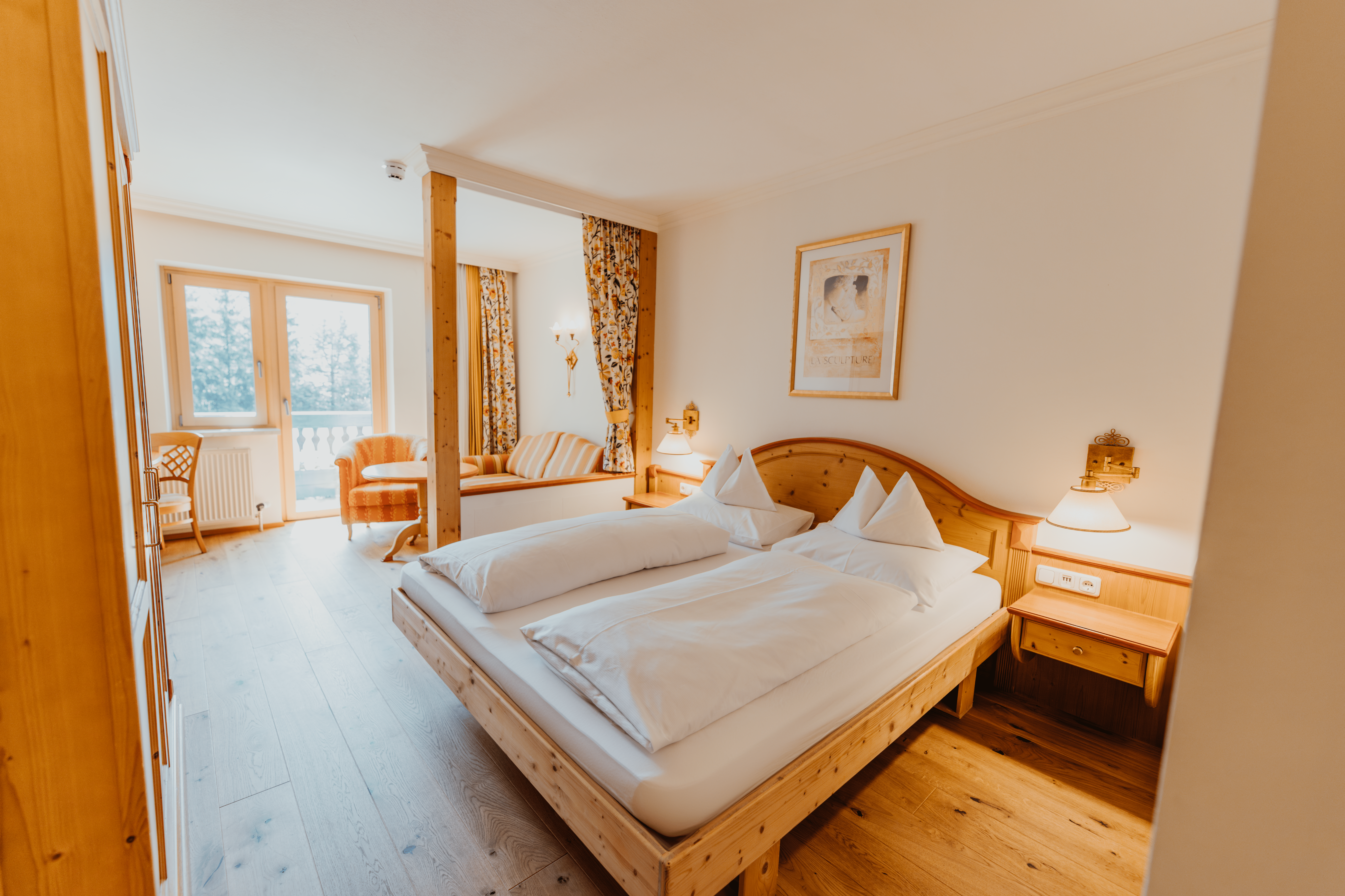 Traditional panoramic room - comfort for the whole family.