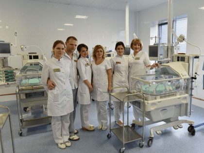 Срочно выписать рожениц, чтобы разместить военных