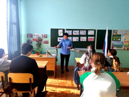 Встреча обучающихся с членом УИК 1485