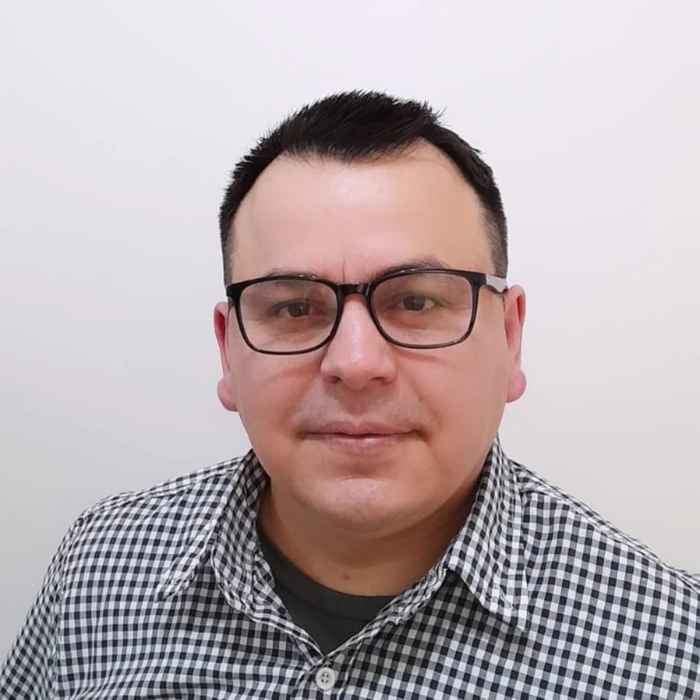 Retrato profesional del Lic. Alejandro Tondelli