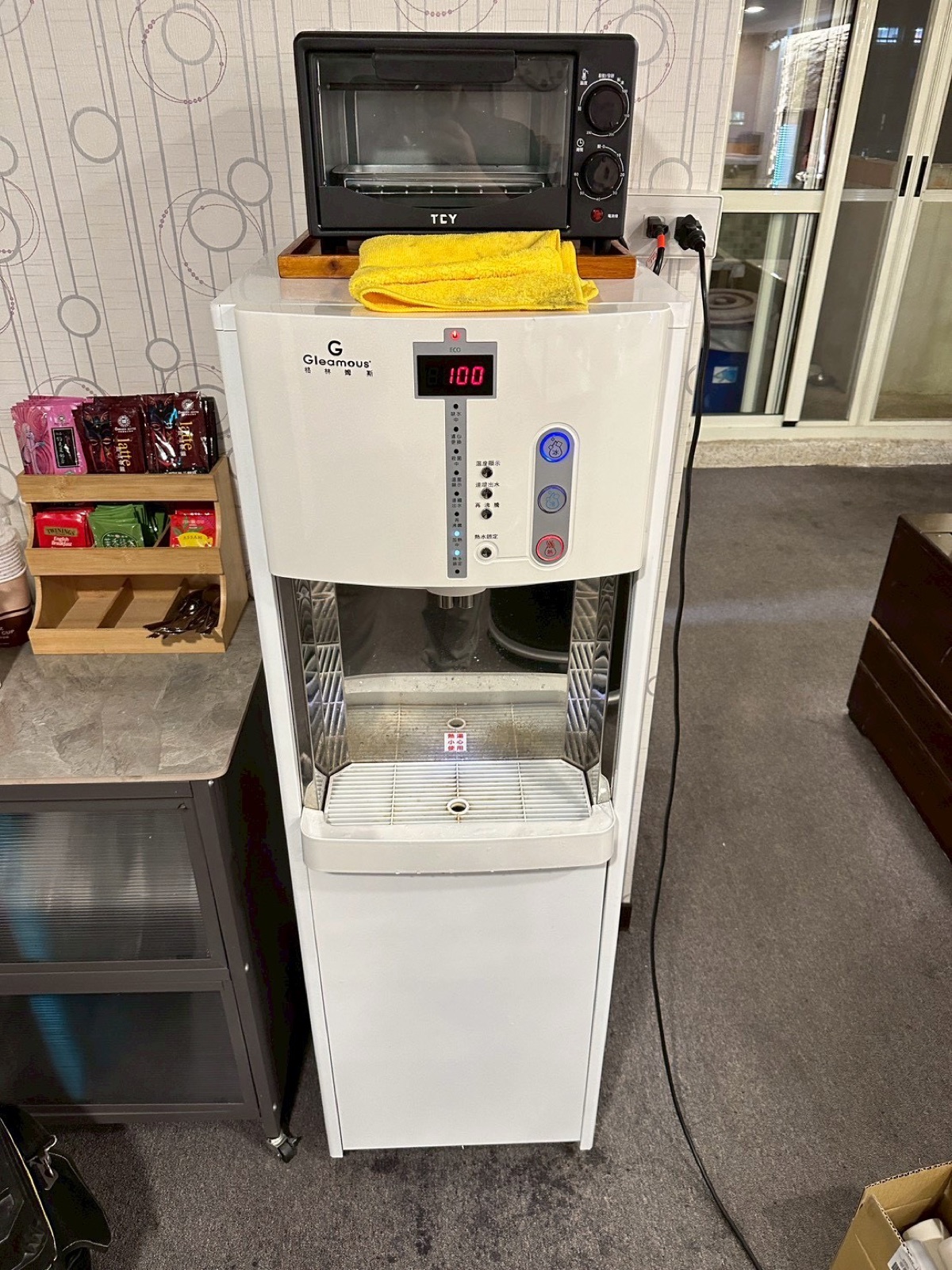 彰化二水 Gleamous 落地式飲水機安裝完工實照 辦公室