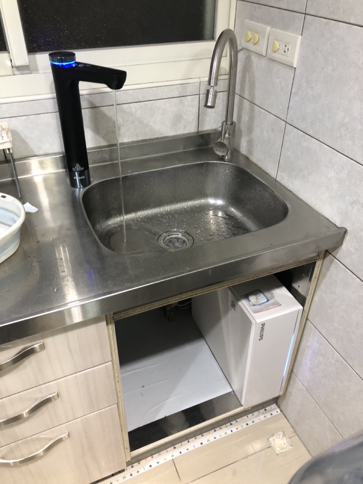 新北樹林三俊街 飛利浦廚下飲水機 瞬熱龍頭通水測試完工實照
