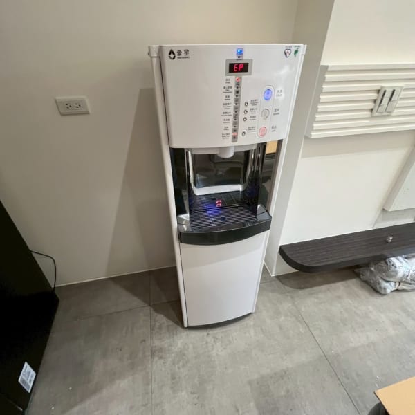 台中潭子區 豪星落地式冰溫熱飲水機 安裝完工實照
