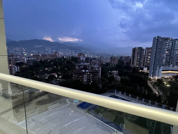 VENTA APARTAMENTO EN LA LOMA DEL CHOCHO
