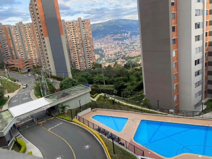 Apartamento en Robledo sector 7 Lunas