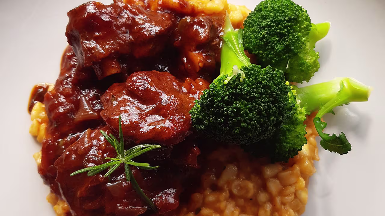 Deliciously Tender Lamb Knuckle Recipe: A Flavorful Feast for Your Family