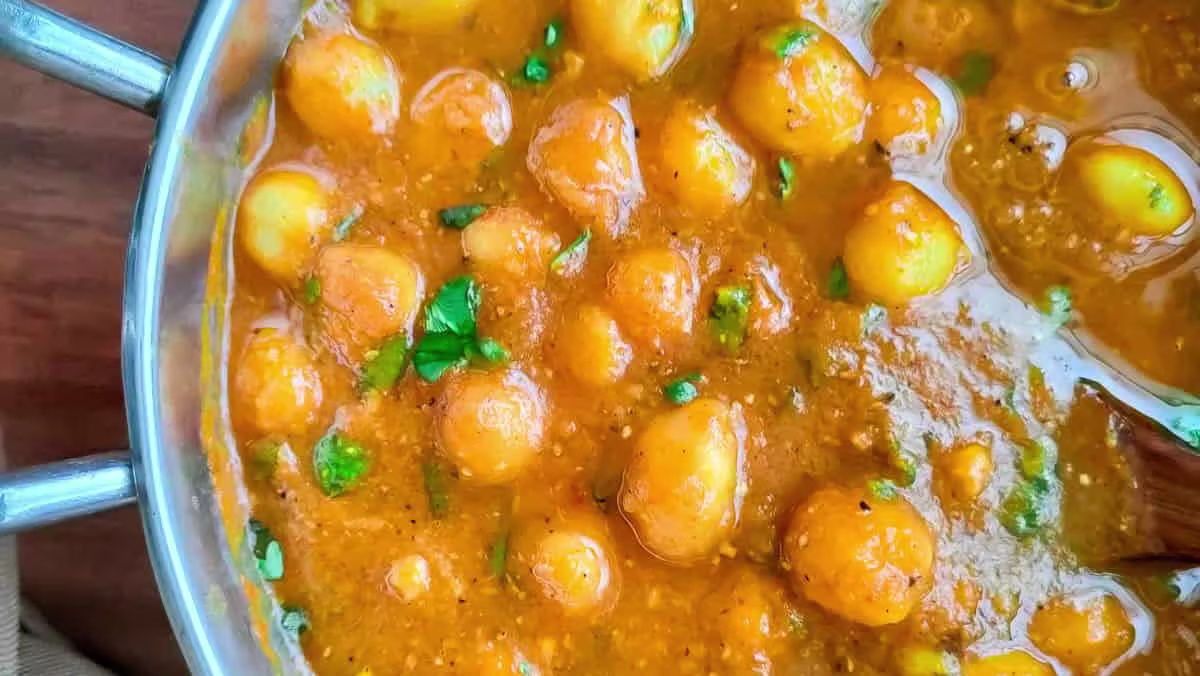 Step by Step Instructions For chana magaj recipe