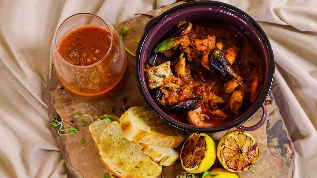 Delicious Seafood Potjie Recipe: A Taste of Coastal Delight