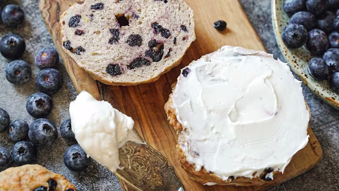 Step by Step Instructions For blueberry bagel recipe