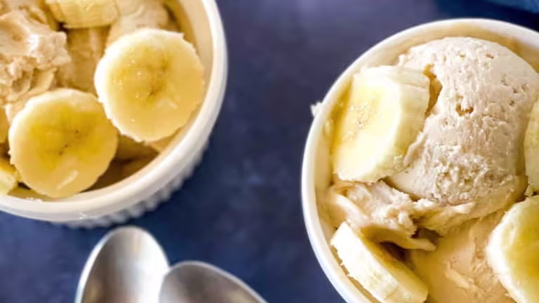 Deliciously Creamy Banana Cream Cheese Frozen Yogurt: A Ninja Creami Recipe You’ll Love!
