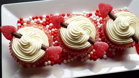 Step by Step Instructions For arrow cupcakes recipe