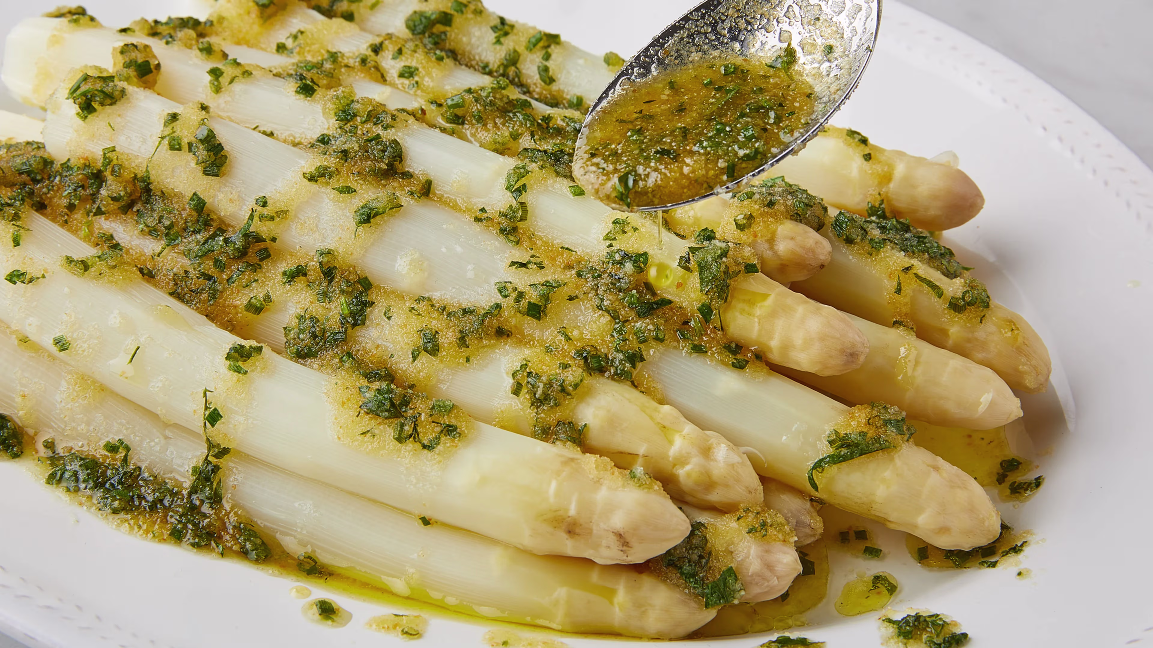 Delicious Asparagus German Recipes: Discover Authentic Flavors Today!