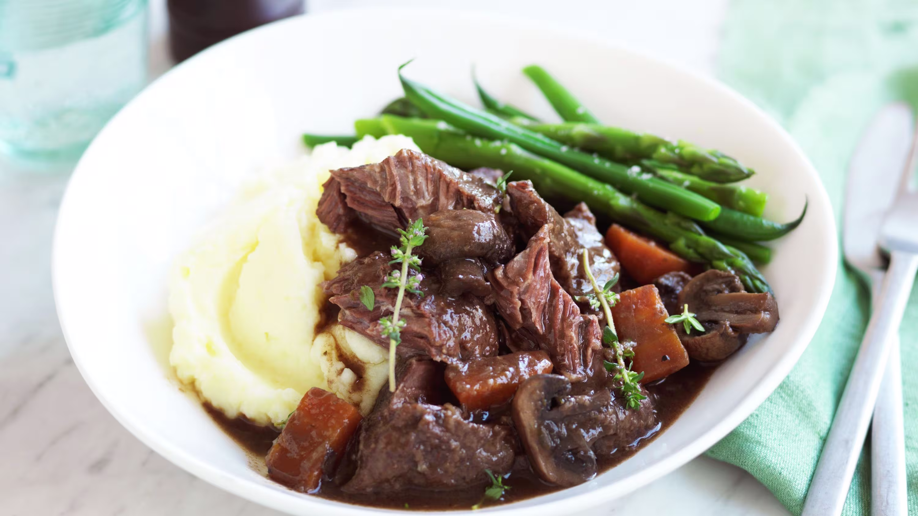 Tender and Flavorful Beef Cheeks Recipe: Slow Cooker Magic