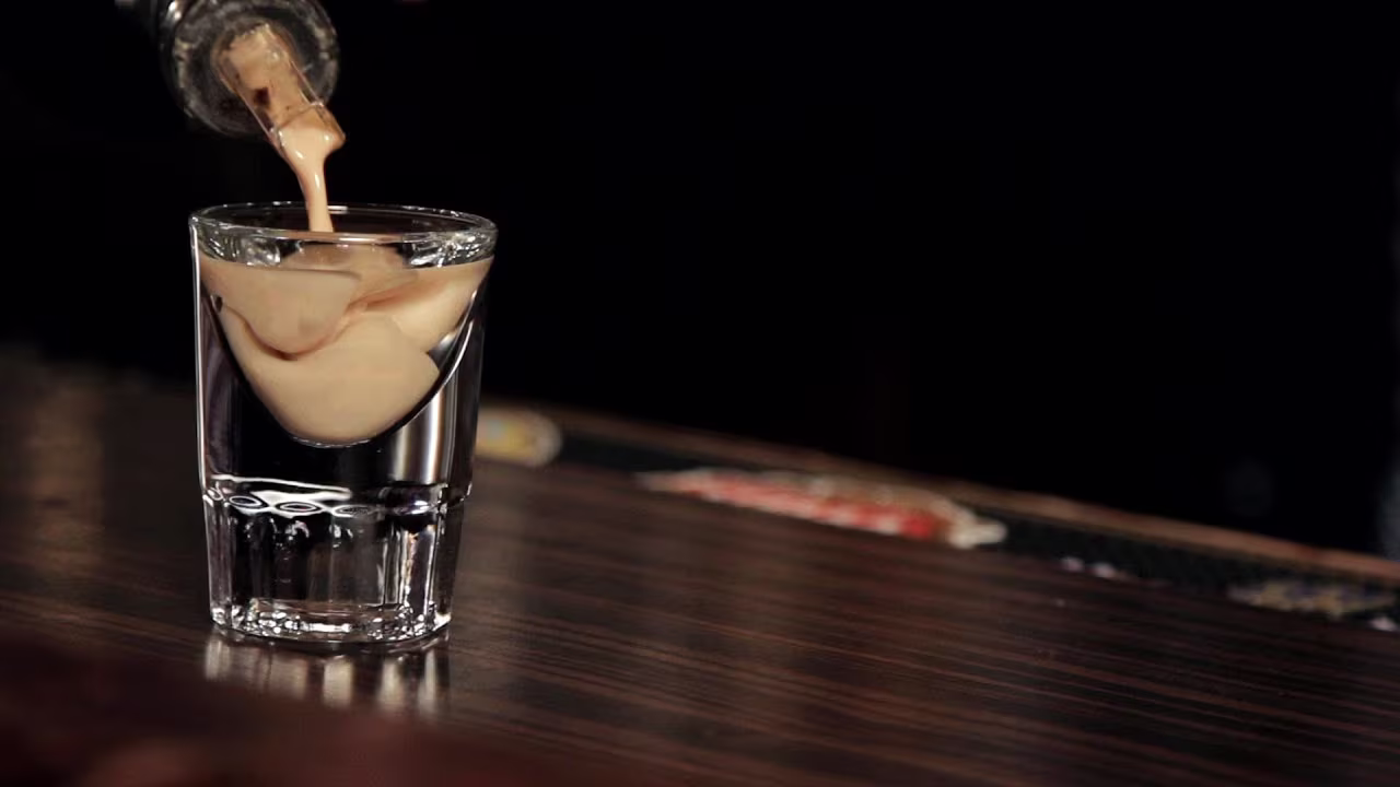 Delicious Slippery Nipple Recipes: A Fun Twist on Classic Cocktails