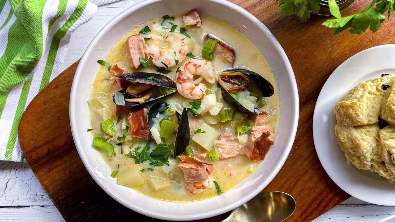 Delicious Irish Seafood Chowder Recipe: A Taste of the Emerald Isle