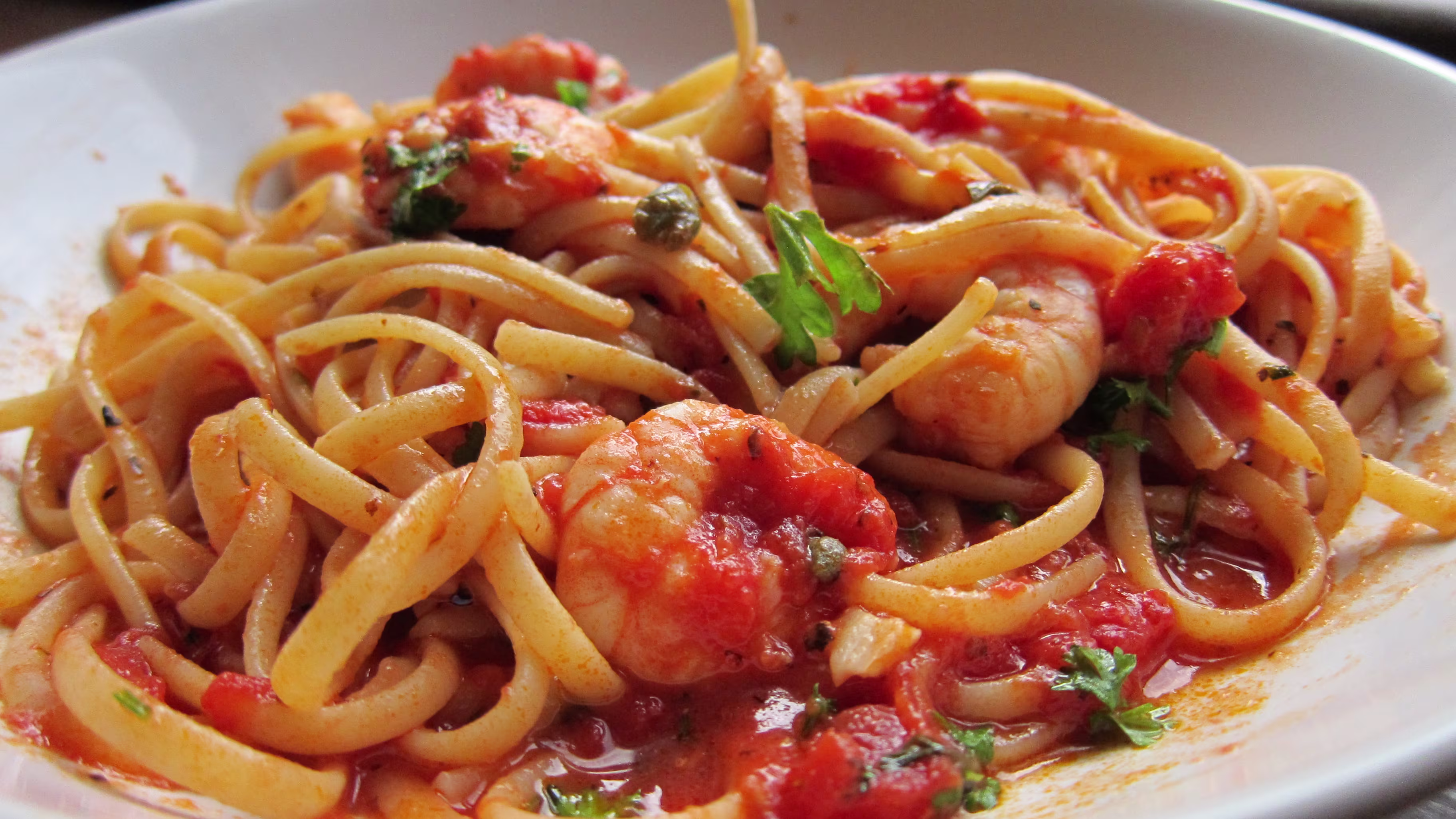 Delicious Prawn Linguine Recipe: A Quick and Easy Seafood Delight