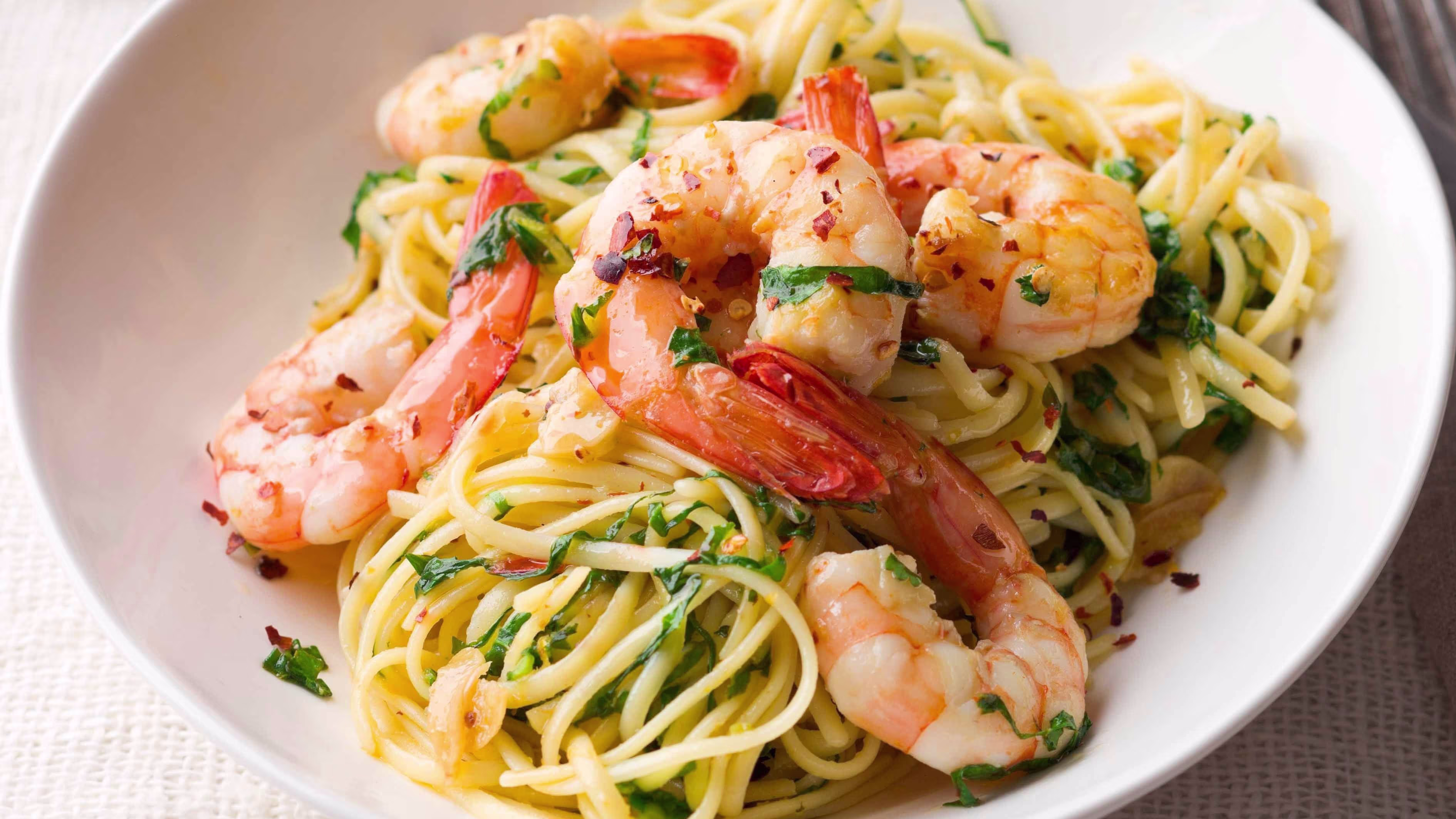 Dietary Considerations of prawn linguine recipe
