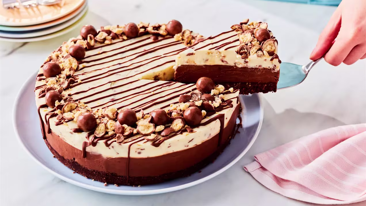 Indulge in Decadence: The Ultimate Malteser Cheesecake Recipe