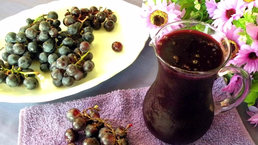 Deliciously Refreshing Grape Squash Recipe: A Sweet Treat for Everyone!