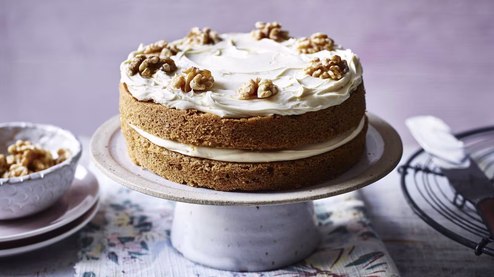 Delicious Coffee and Walnut Cake: A Mary Berry Inspired Recipe You Can't Resist!