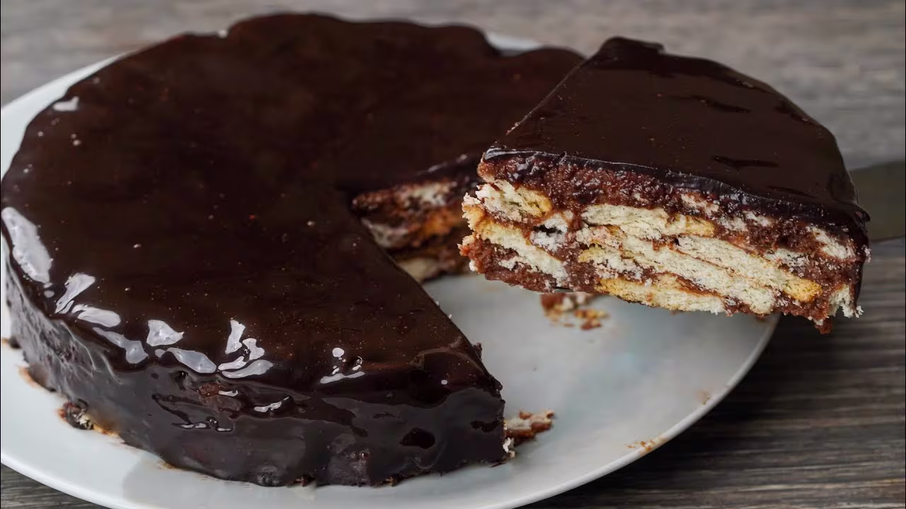 Step by Step Instructions For easy chocolate biscuit cake recipe