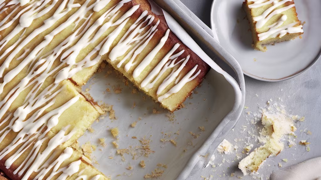 Delightful Mary Berry Vanilla Tray Bake Recipe: A Simple Indulgence for Every Occasion