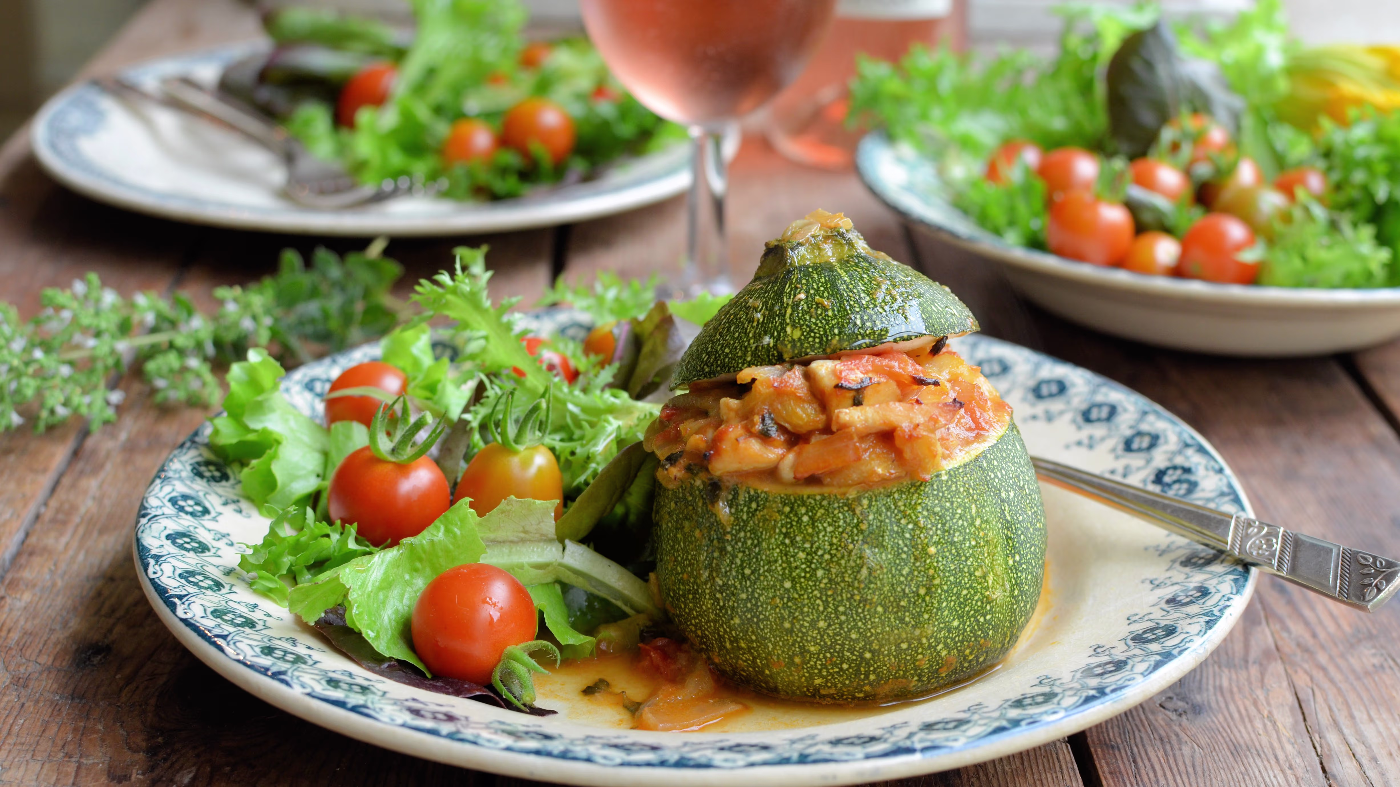Delicious Stuffed Courgette Recipe: A Healthy Twist on a Classic Dish