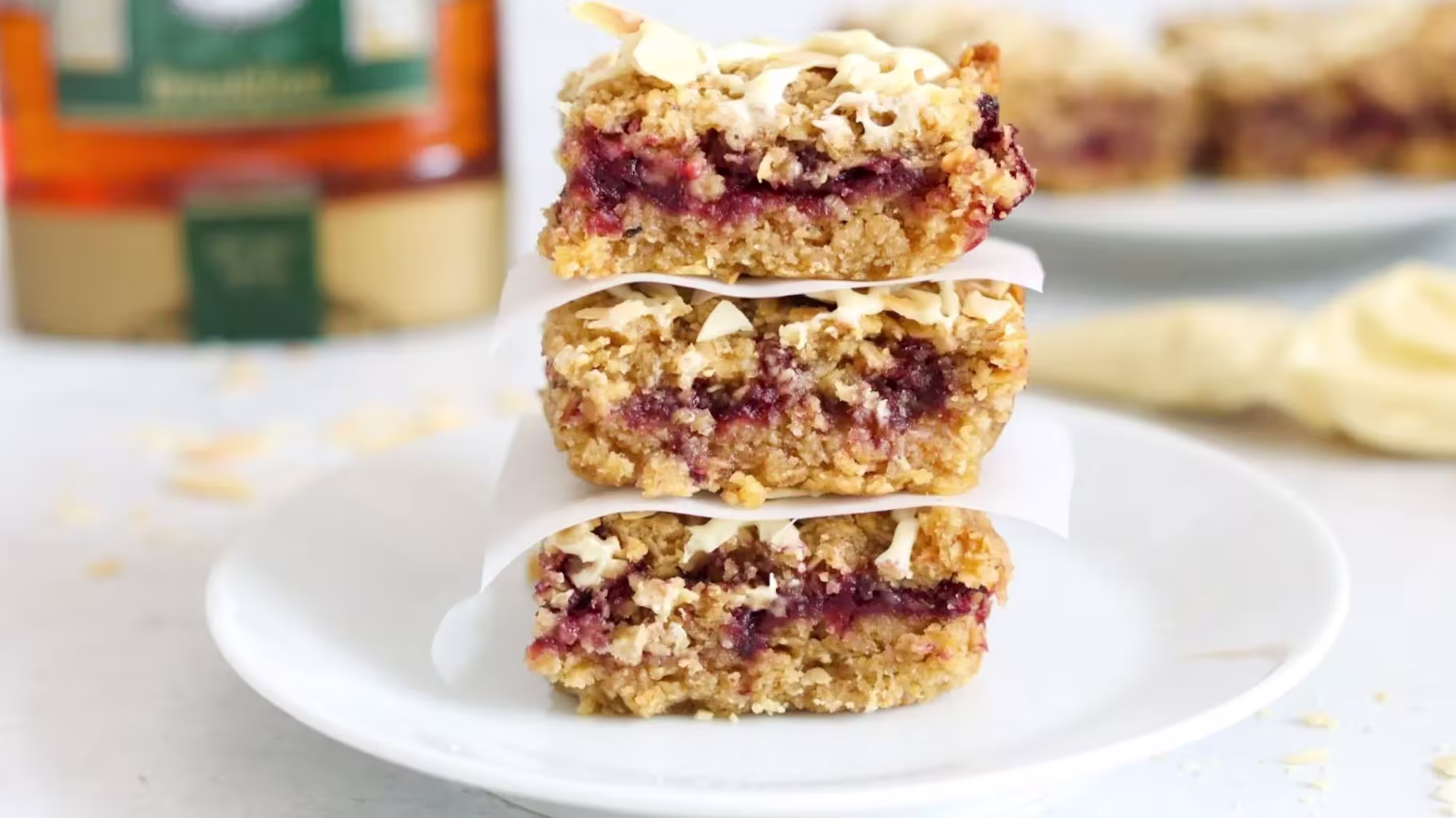 Deliciously Chewy Cherry Flapjack Recipe – Perfect for Snacking!