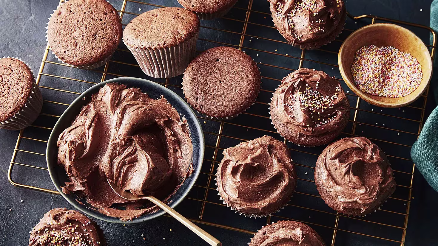 Delightful Chocolate Chip Fairy Cakes: The Ultimate Recipe for Sweet Indulgence