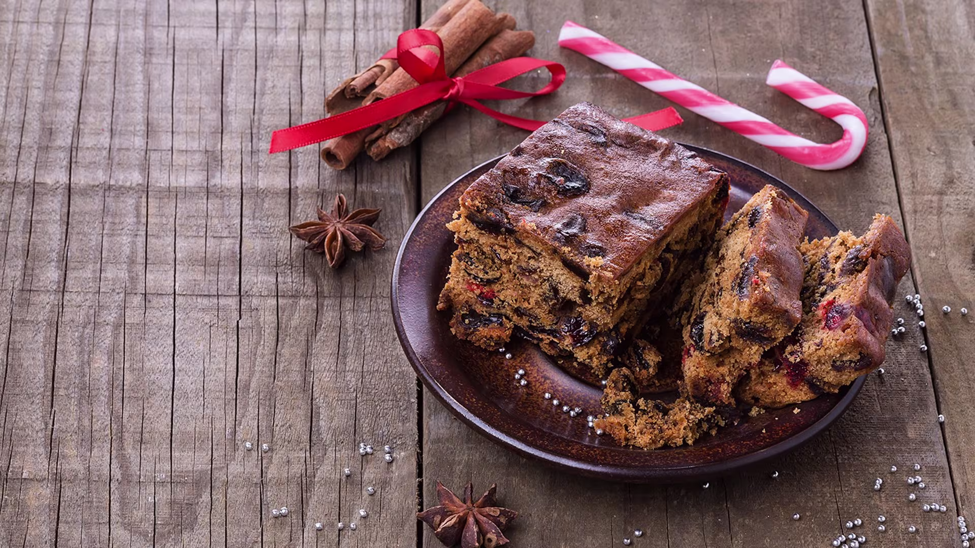 Step by Step Instructions For light christmas cake recipe