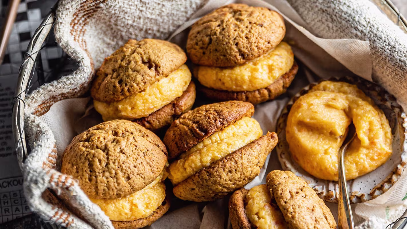 Irresistible Ginger Kisses Recipe: A Sweet Spicy Treat for Everyone!