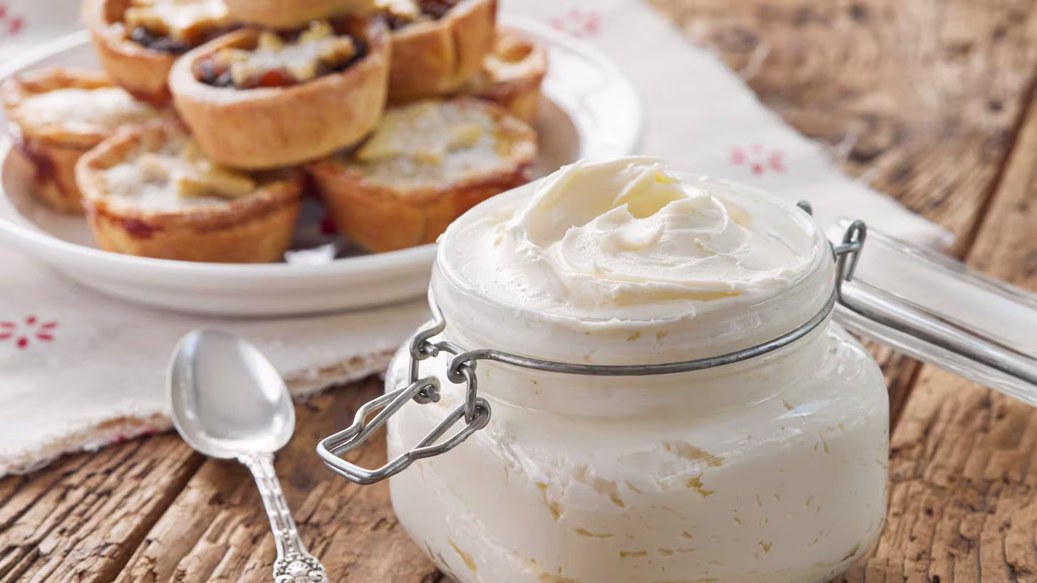 Indulge in the Richness: The Ultimate Brandy Butter Recipe for Your Festive Table